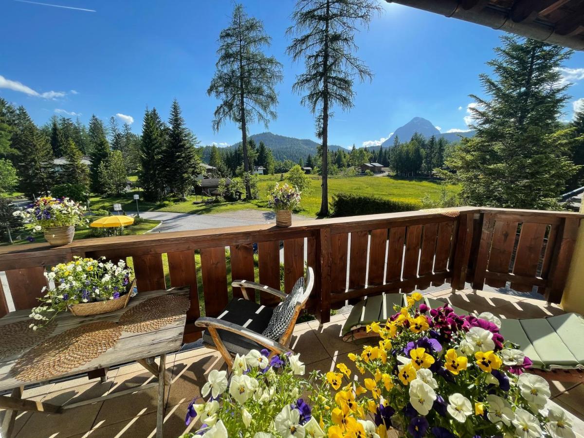 Landhaus Charlotte Am Geigenbuehel -Apartments Seefeld in Tirol Luaran gambar