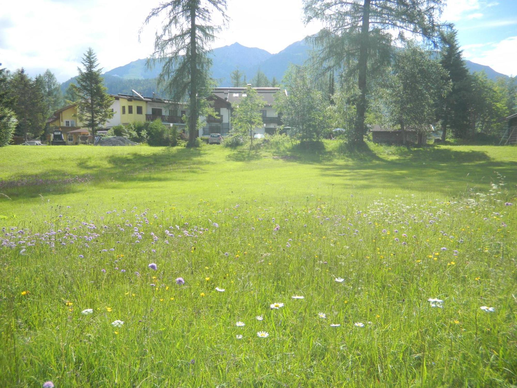 Landhaus Charlotte Am Geigenbuehel -Apartments Seefeld in Tirol Luaran gambar