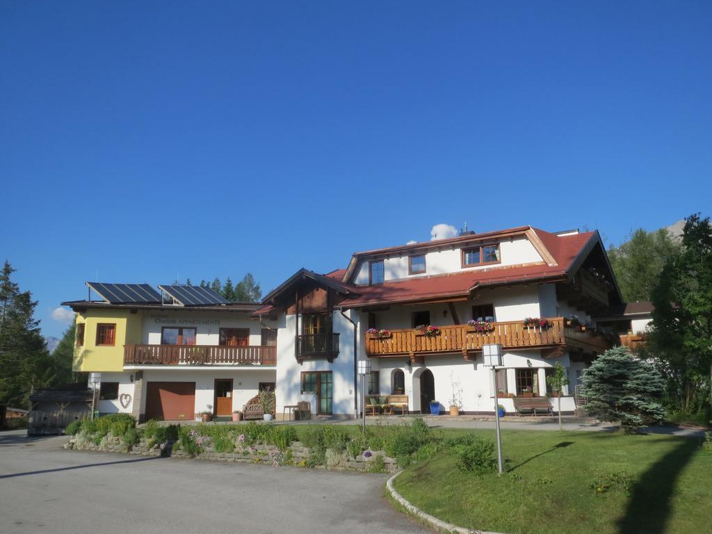 Landhaus Charlotte Am Geigenbuehel -Apartments Seefeld in Tirol Luaran gambar