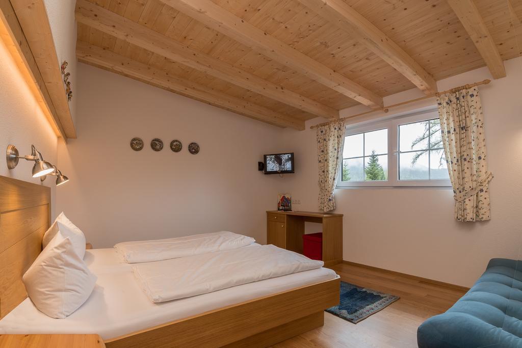 Landhaus Charlotte Am Geigenbuehel -Apartments Seefeld in Tirol Luaran gambar