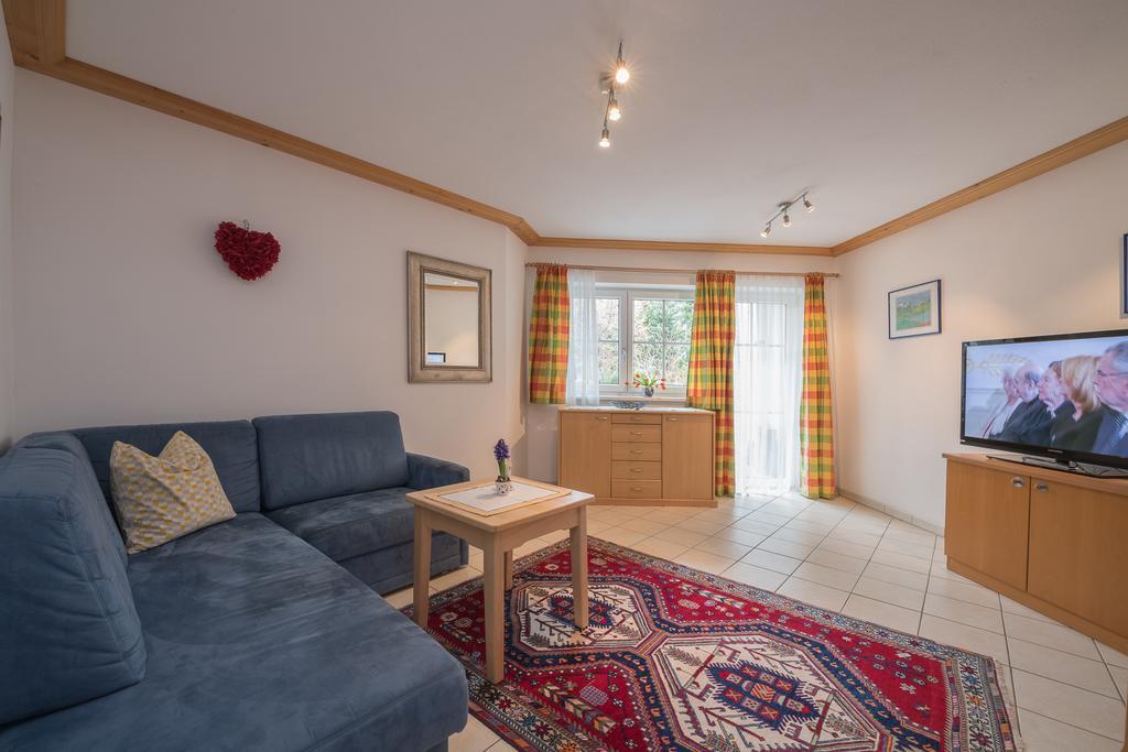 Landhaus Charlotte Am Geigenbuehel -Apartments Seefeld in Tirol Luaran gambar