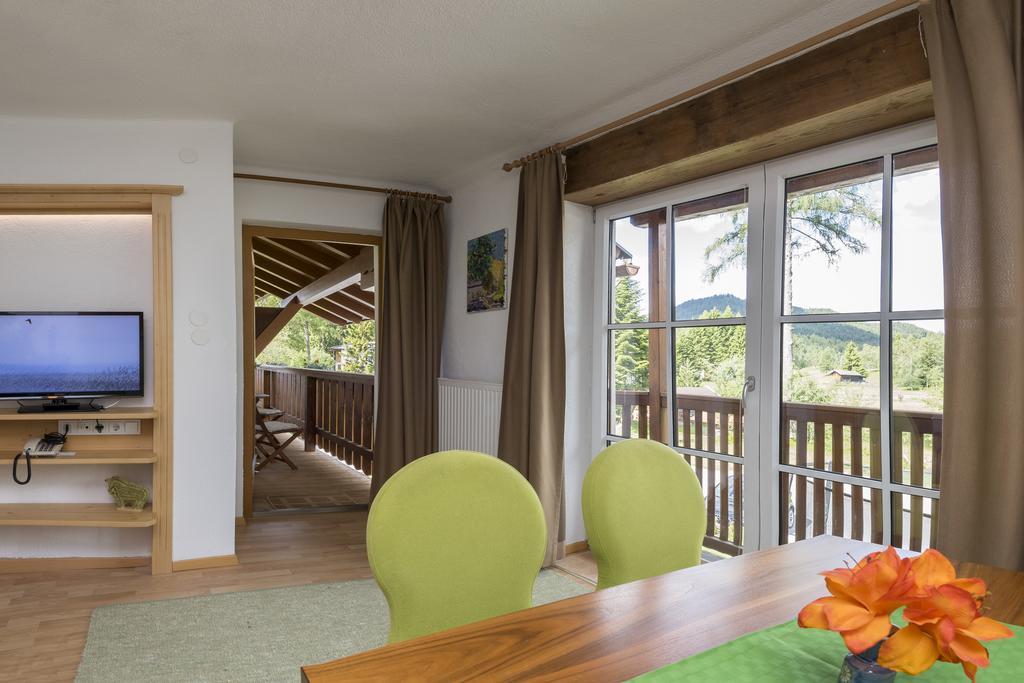 Landhaus Charlotte Am Geigenbuehel -Apartments Seefeld in Tirol Luaran gambar