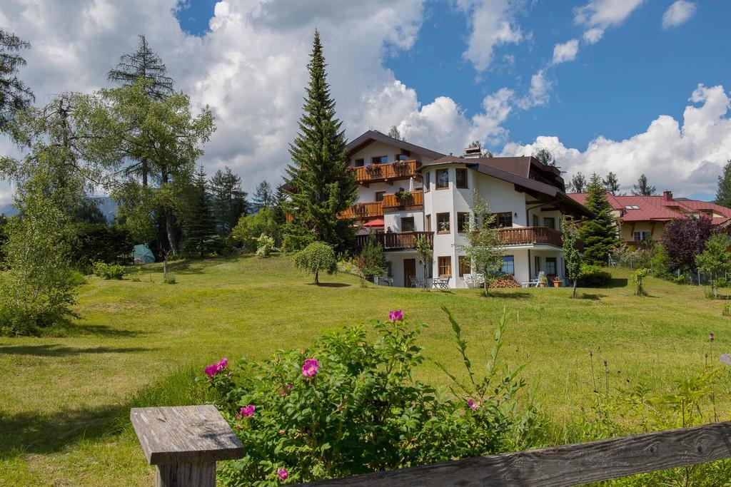 Landhaus Charlotte Am Geigenbuehel -Apartments Seefeld in Tirol Luaran gambar